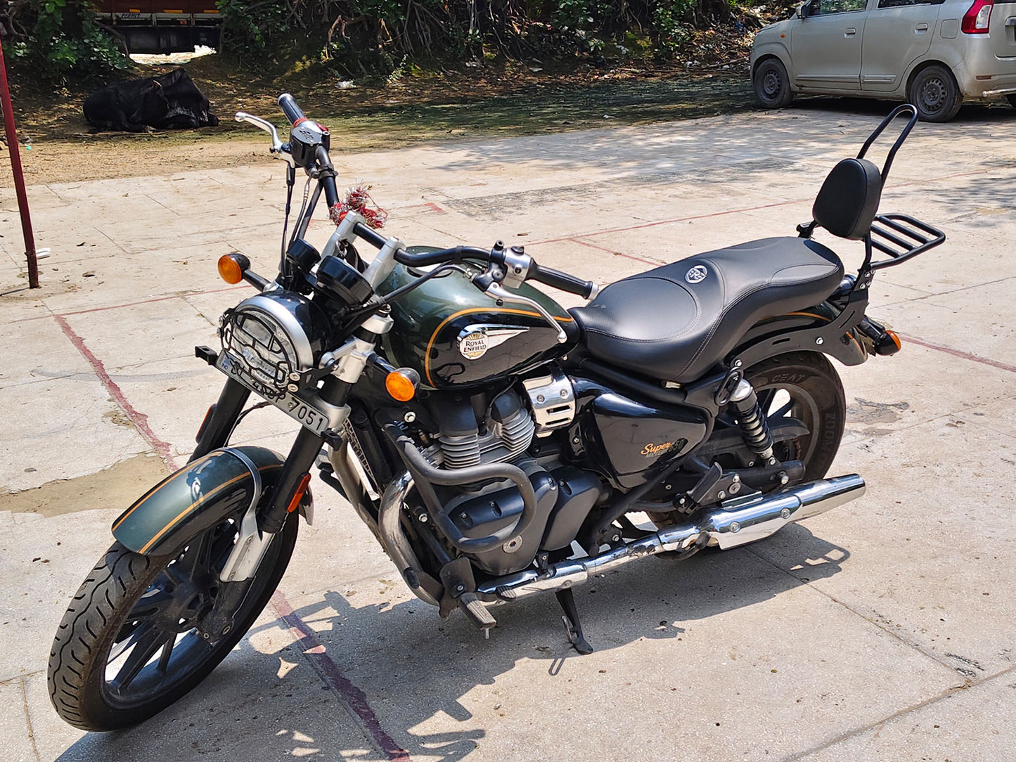 For Royal Enfield Super Meteor 650 Touring Luggage Rack With Backrest Black D2