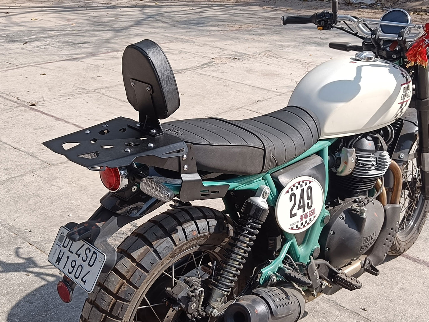 For Royal Enfield Bear 650 Rear Luggage Rack Carrier With Backrest, Black