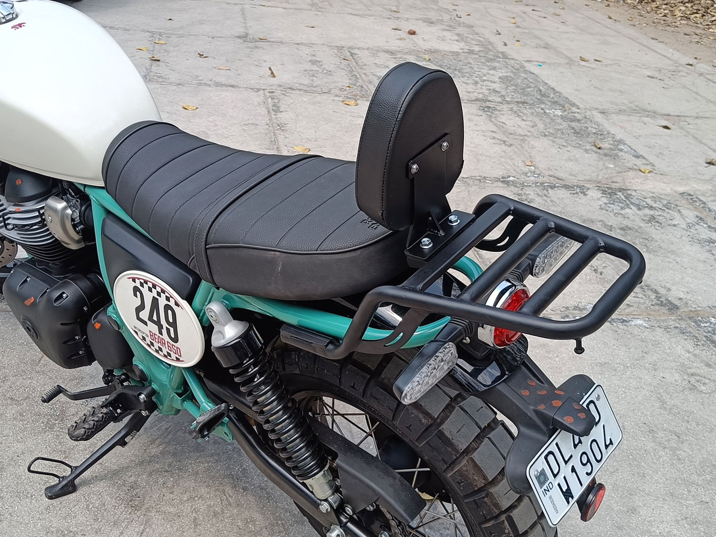 For Royal Enfield Bear 650 Luggage Rack with Backrest And Saddle Stays