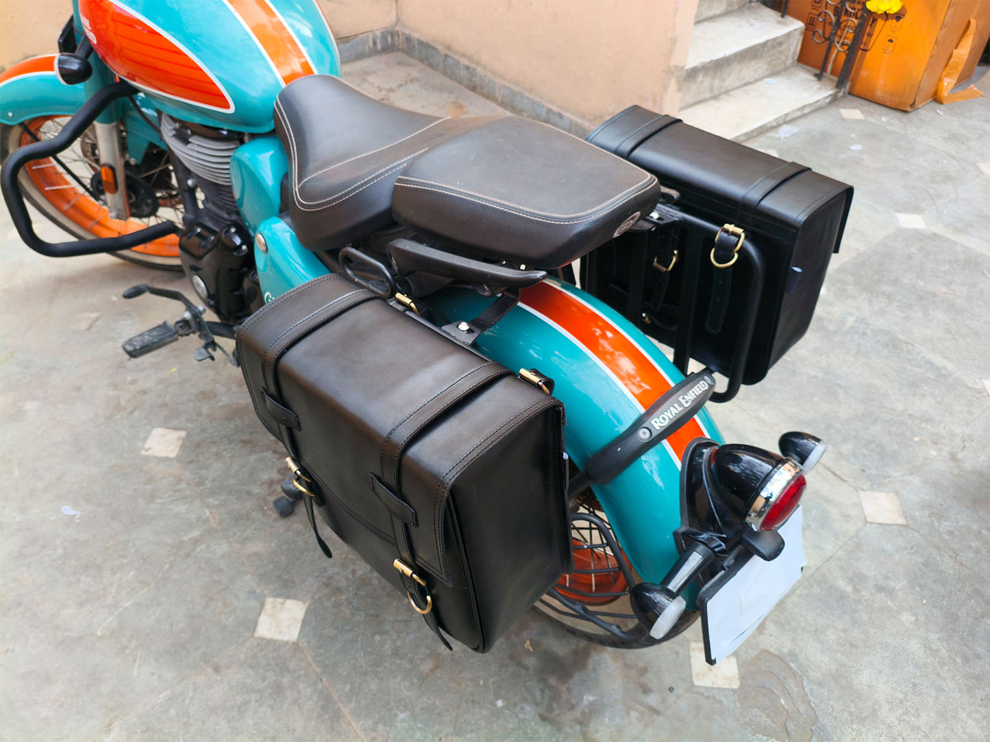 For Royal Enfield Goan Classic 350 Leather Pannier Bags With Mounting D8
