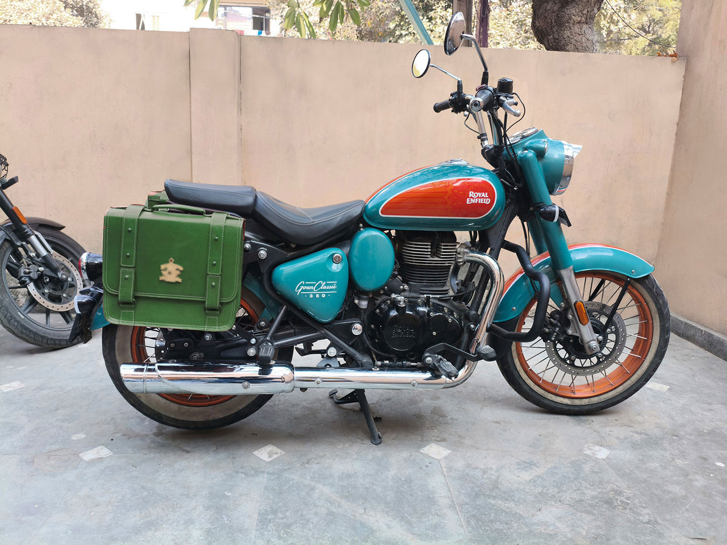For Royal Enfield Goan Classic 350 Leather Pannier Bags With Mounting D11