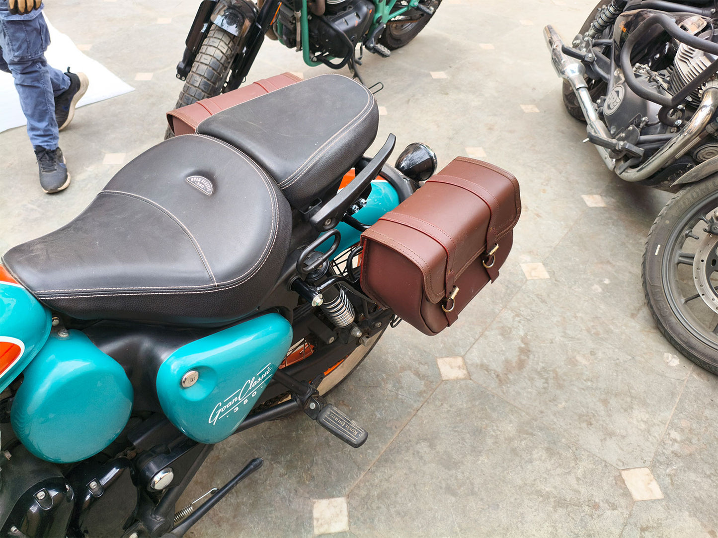 For Royal Enfield Goan Classic 350 Pannier Bags Brown Color With Saddle Stay