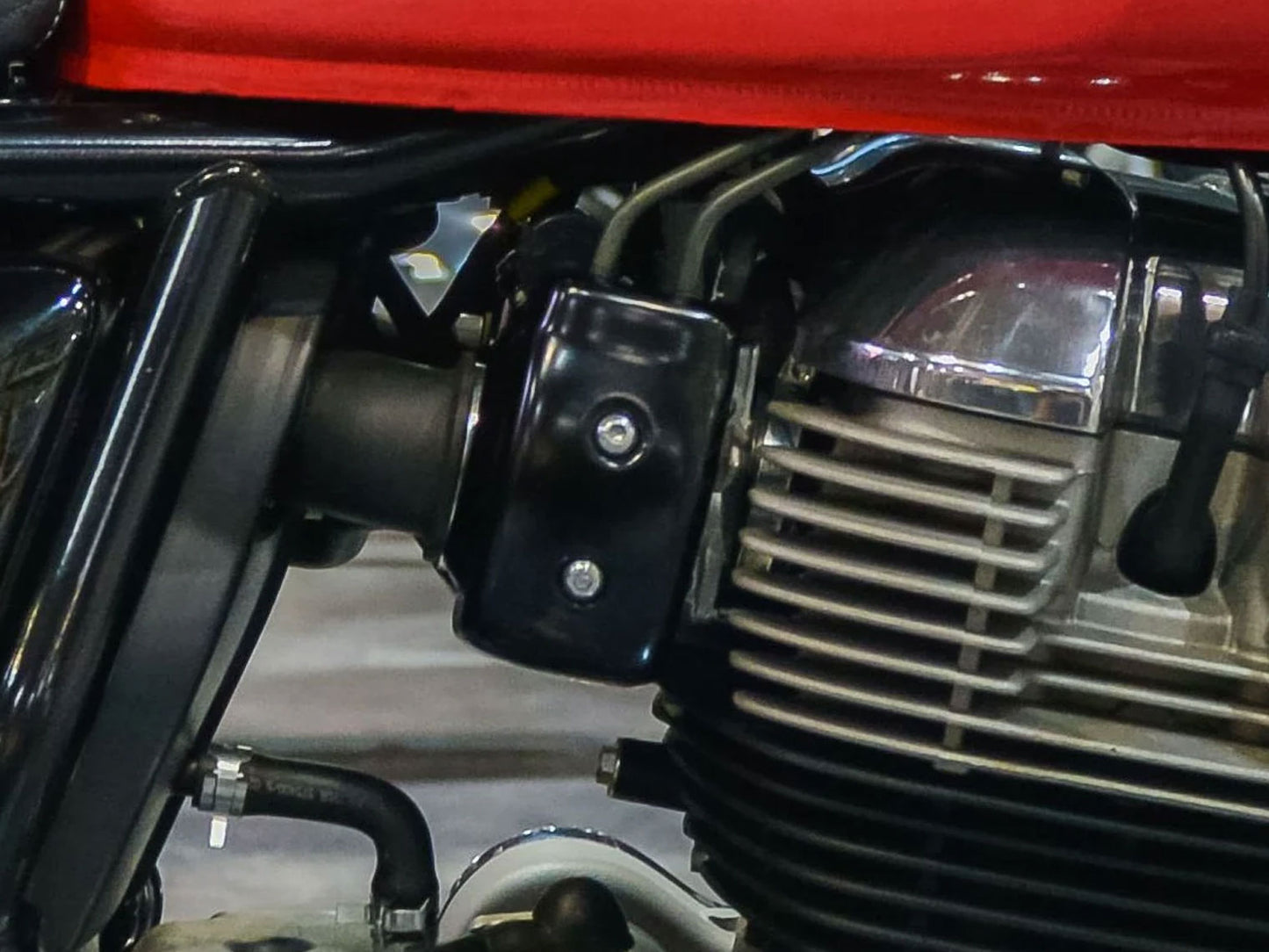 Genuine Royal Enfield Bear 650 Intake Cover Kit Black 1990442