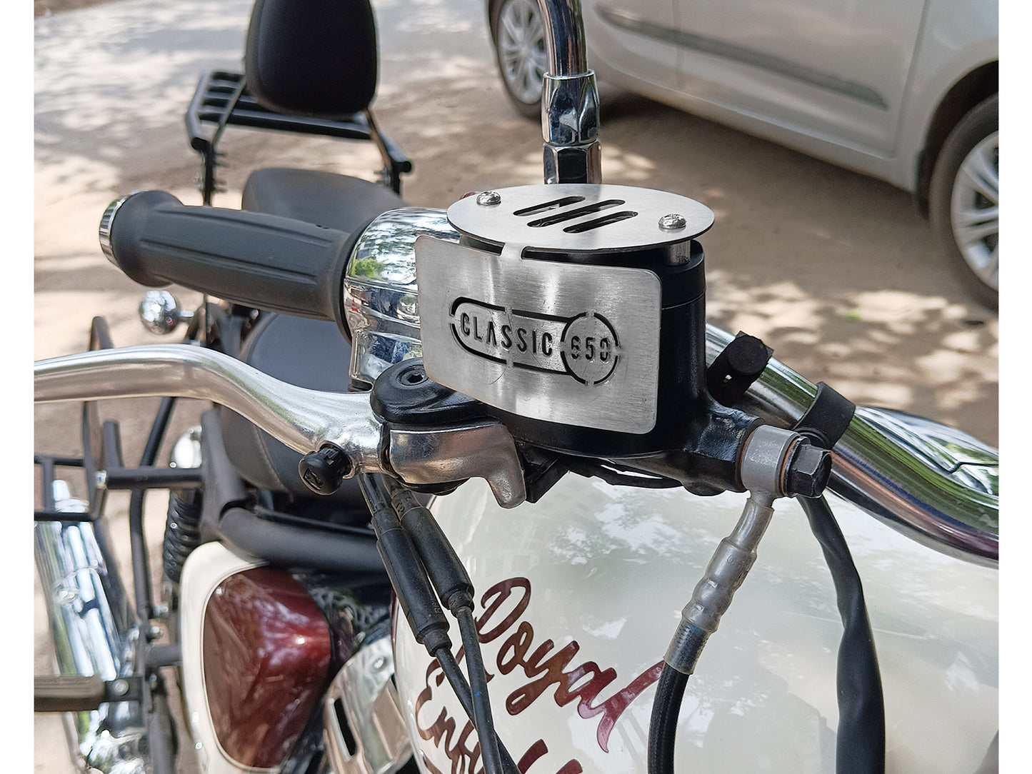 For Royal Enfield Classic 650 Master Cylinder Guard & Reservoir Cap Guard Silver