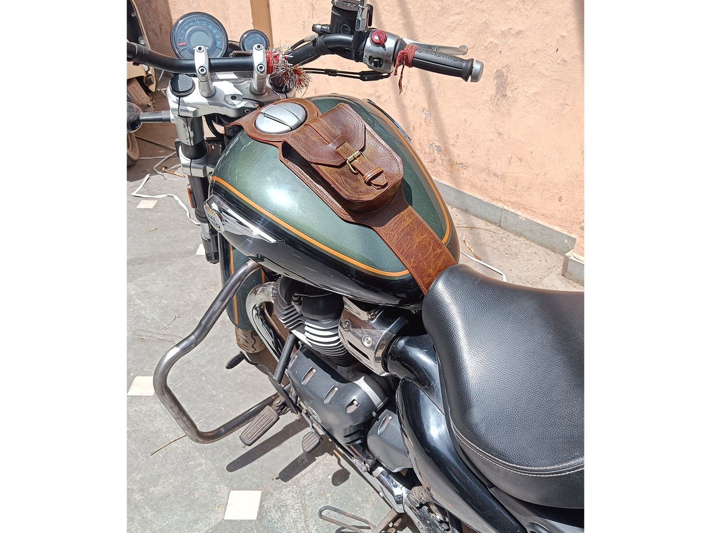 For Royal Enfield Super Meteor 650 Rusty Brown Leather Fuel Gas Tank Belt
