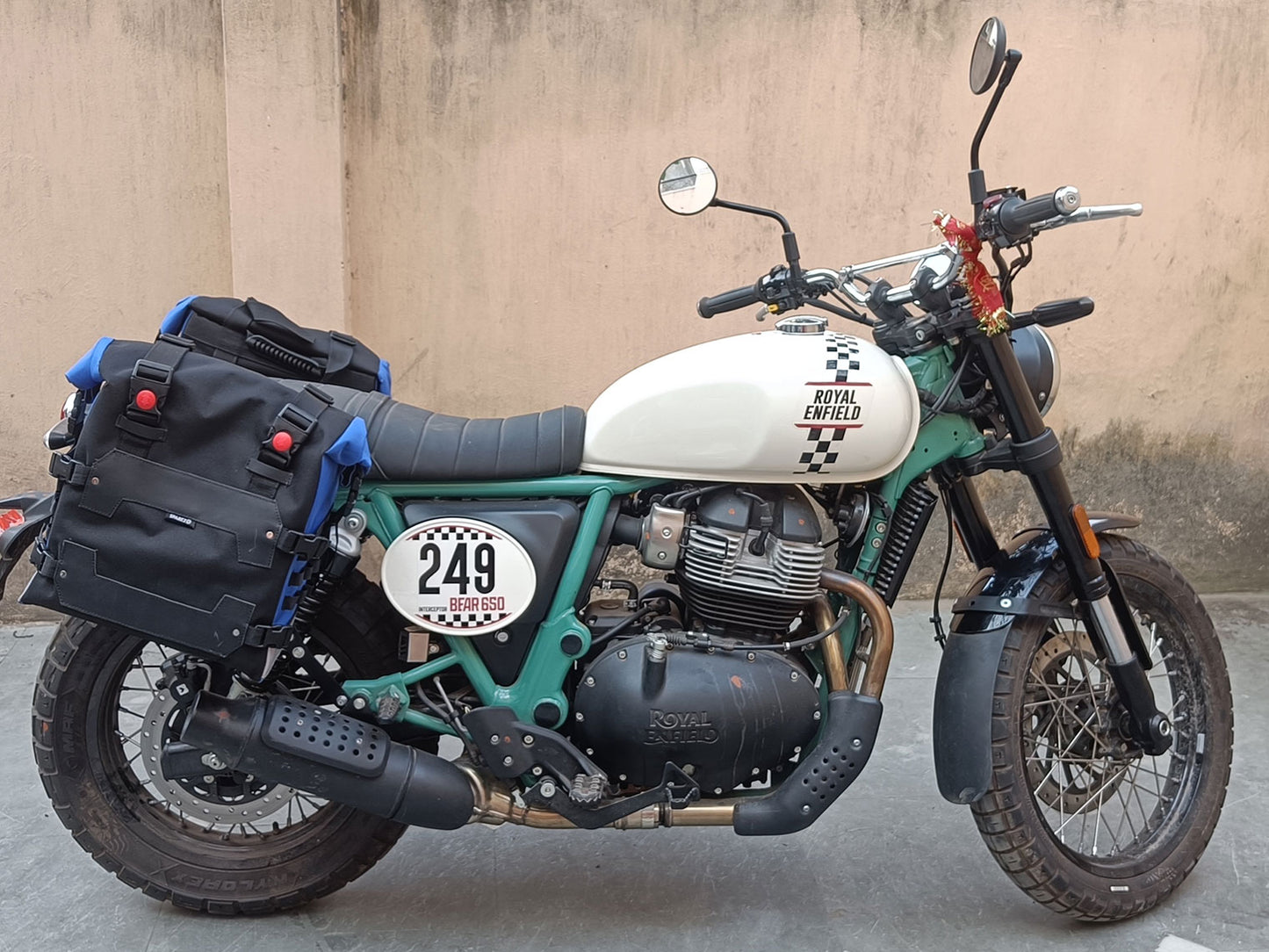 For Royal Enfield Bear 650 Canvas Pannier Bags With Saddle Stays D11