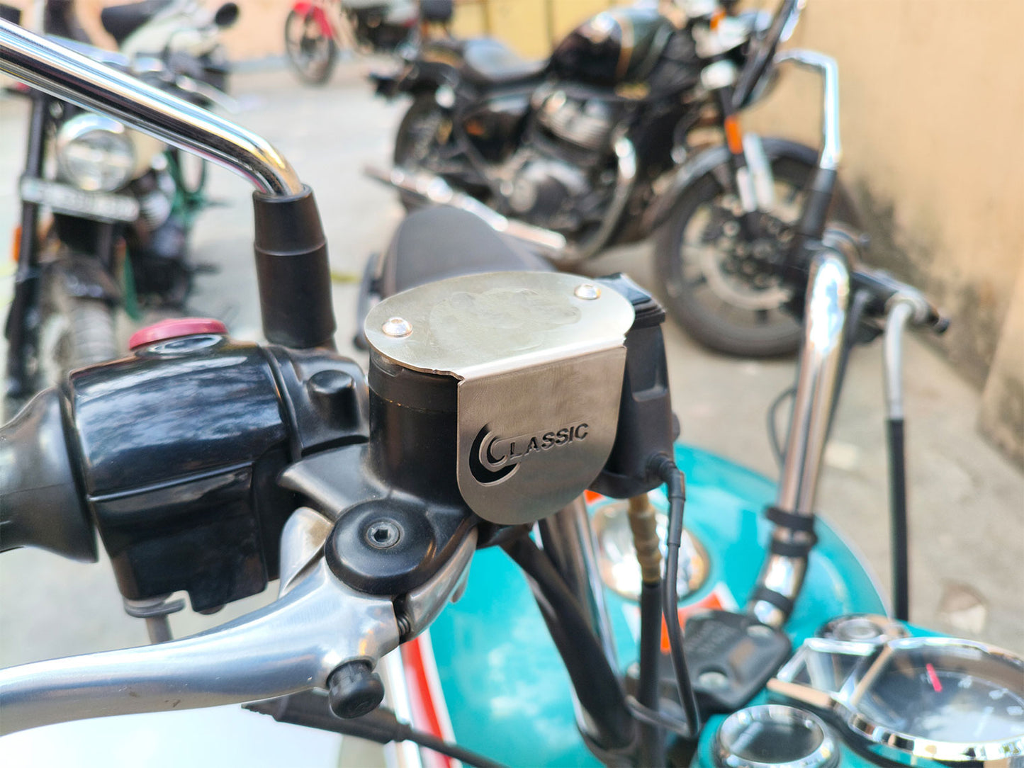 For Royal Enfield Goan Classic 350 Reservoir Cap Guard