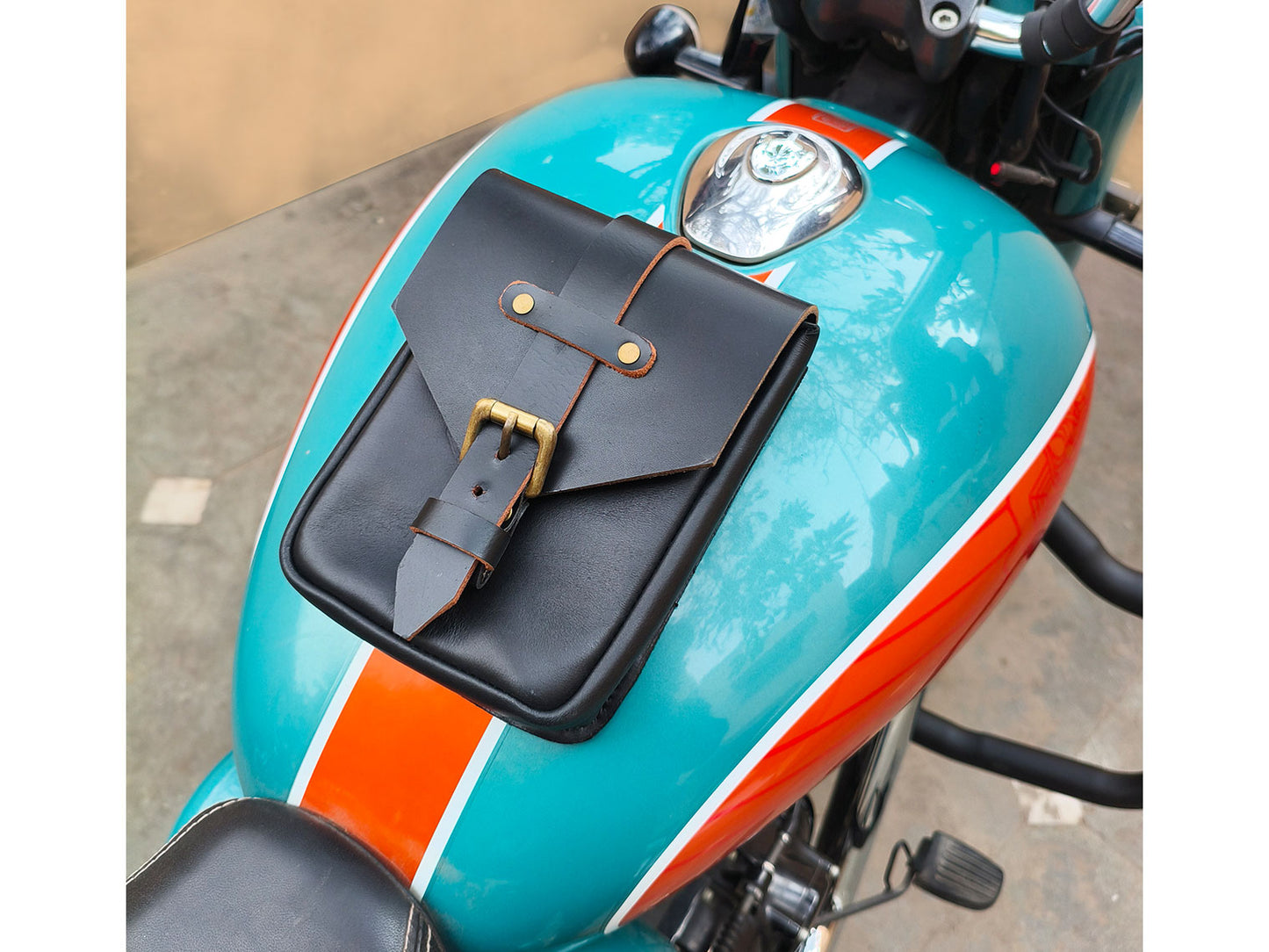 For Royal Enfield Goan Classic 350 Leather Magnetic Tank Pouch Black Color