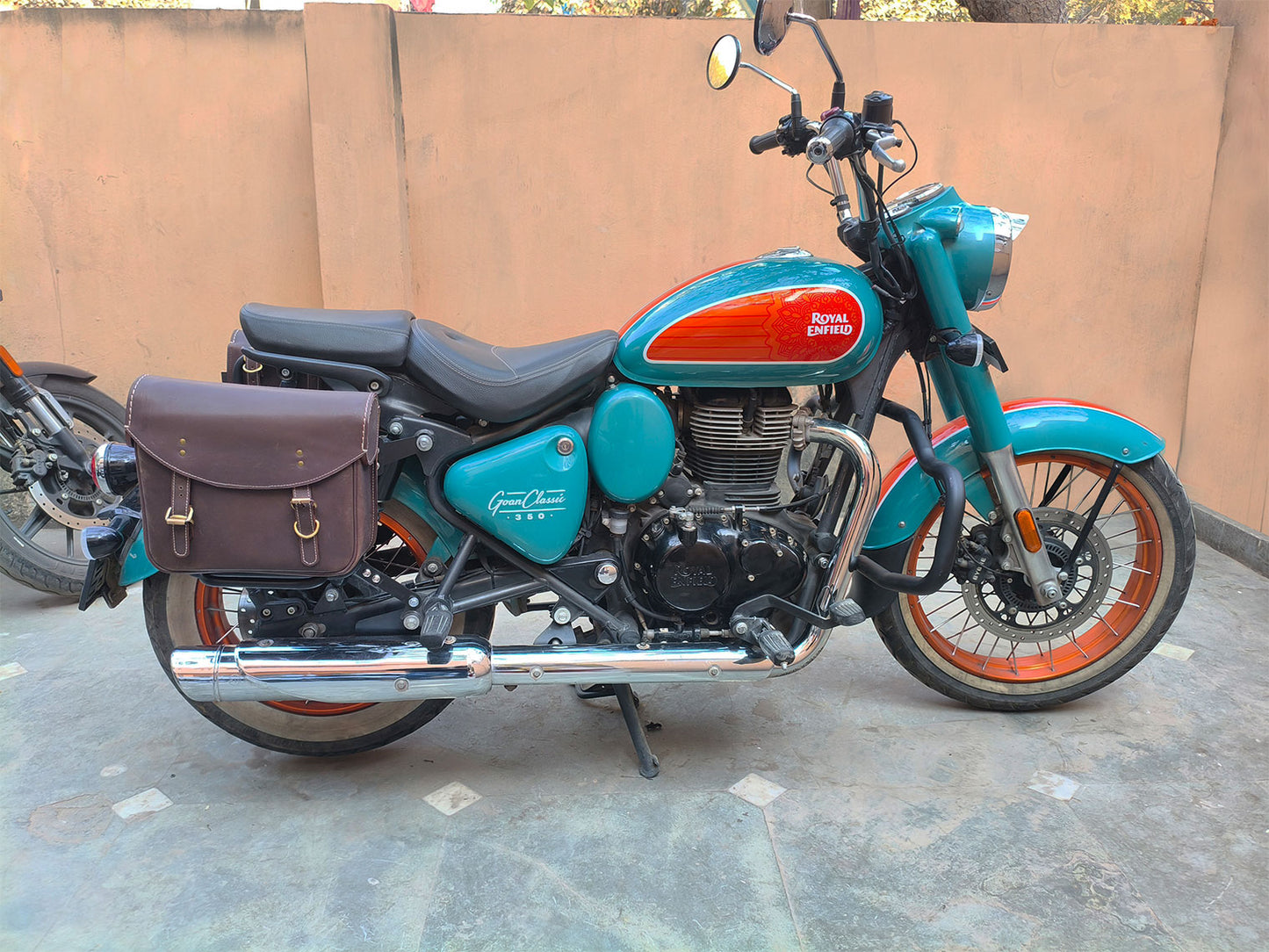 For Royal Enfield Goan Classic 350 Leather Pannier Bags With Mounting D3