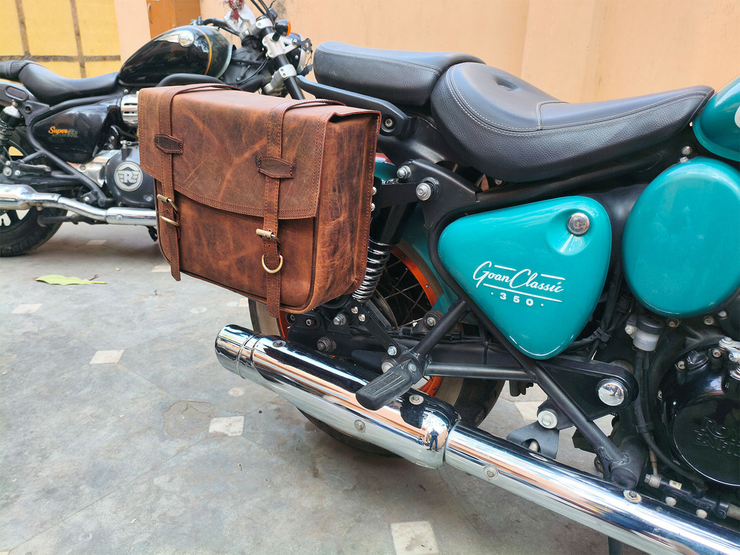 For Royal Enfield Goan Classic 350 Leather Pannier Bags With Mounting D4