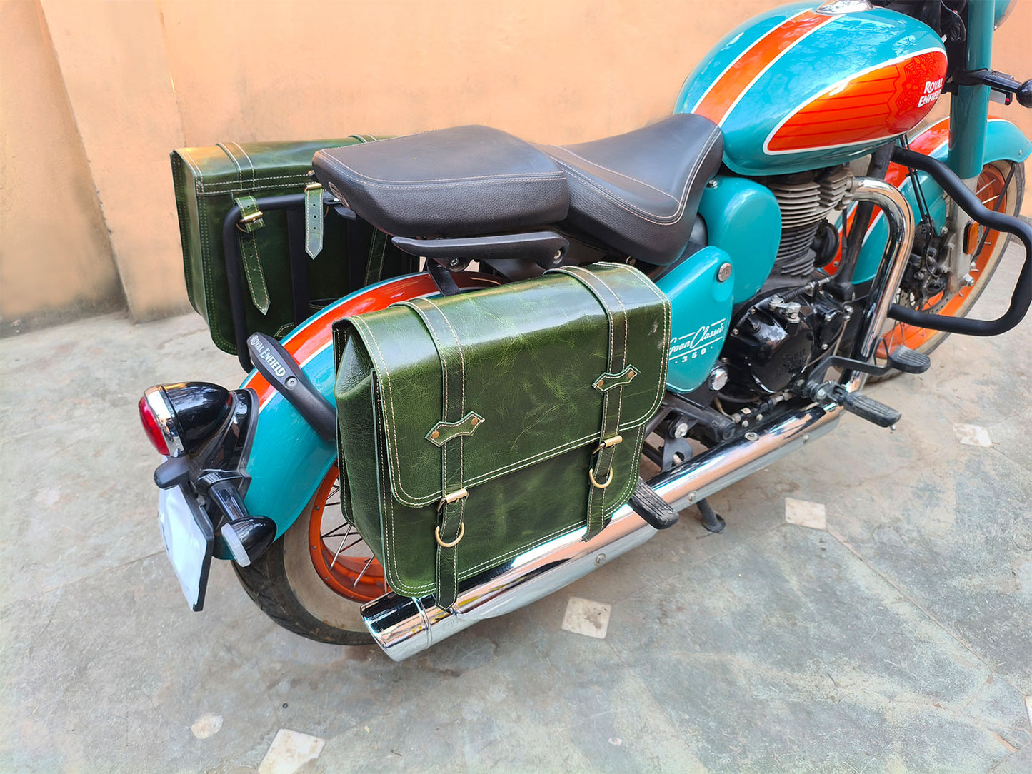 For Royal Enfield Goan Classic 350 Leather Pannier Bags With Mounting D5