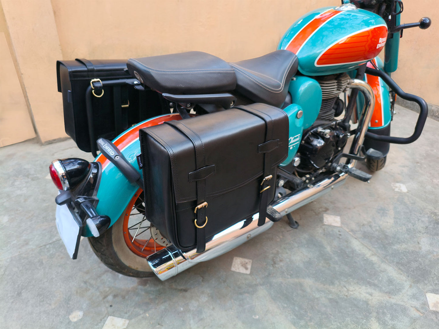 For Royal Enfield Goan Classic 350 Leather Pannier Bags With Mounting D8