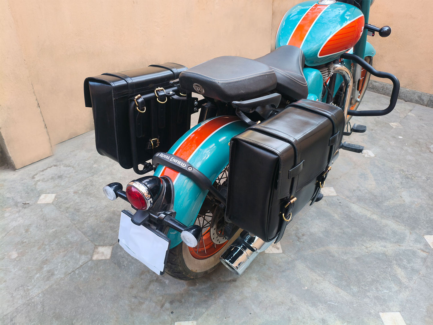 For Royal Enfield Goan Classic 350 Leather Pannier Bags With Mounting D9