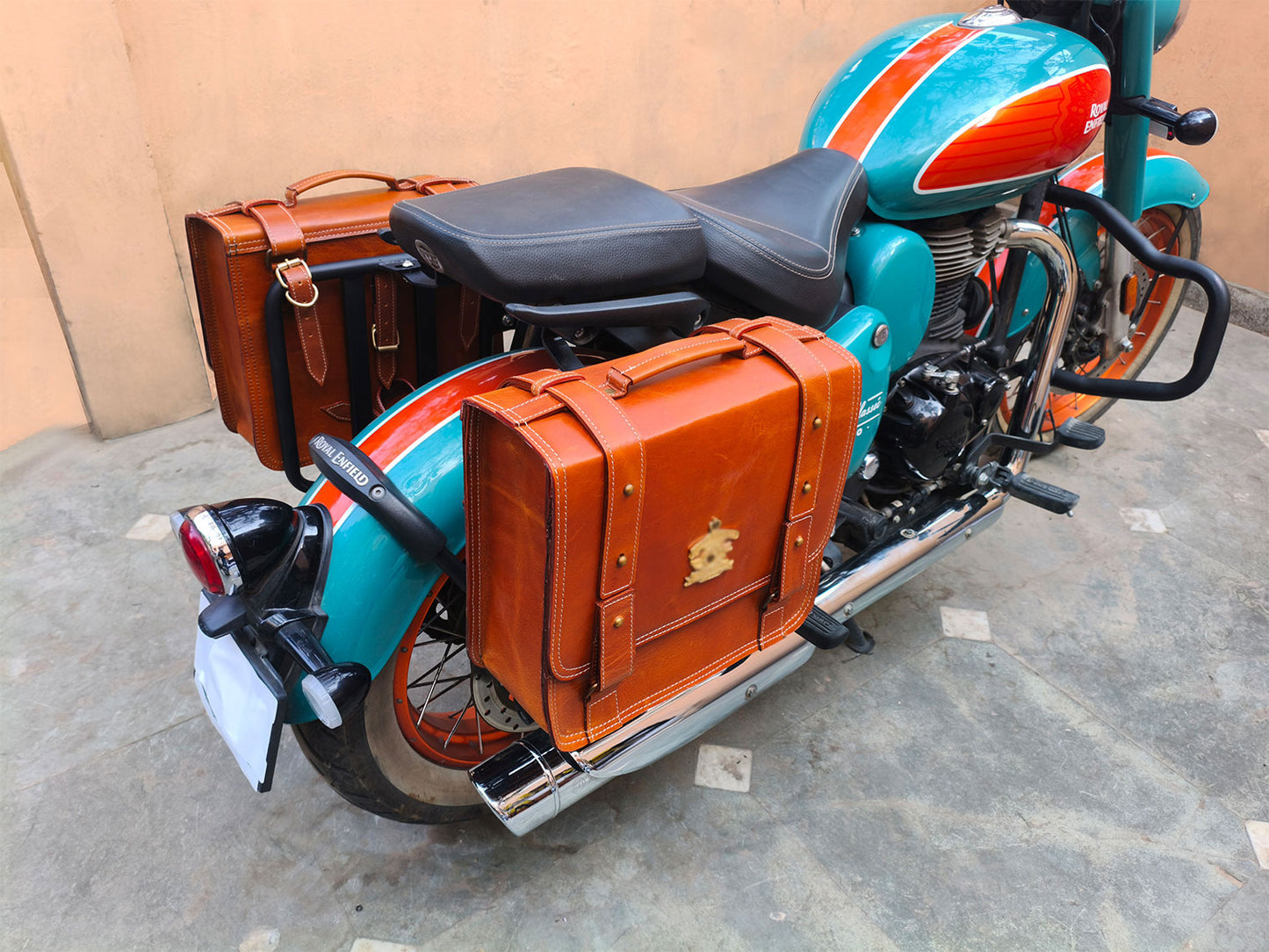 For Royal Enfield Goan Classic 350 Leather Pannier Bags With Mounting D10