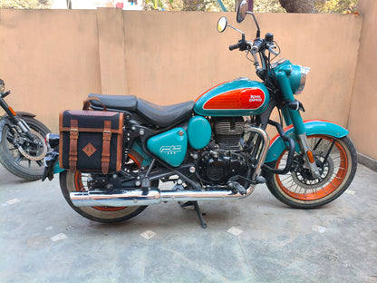 For Royal Enfield Goan Classic 350 Leather & Canvas Pannier Bags & Mounting D13