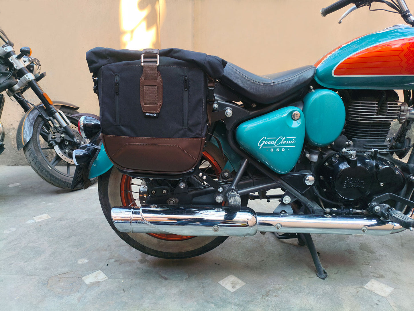 For Royal Enfield Goan Classic 350 Leather & Canvas Pannier Bags & Mounting D18