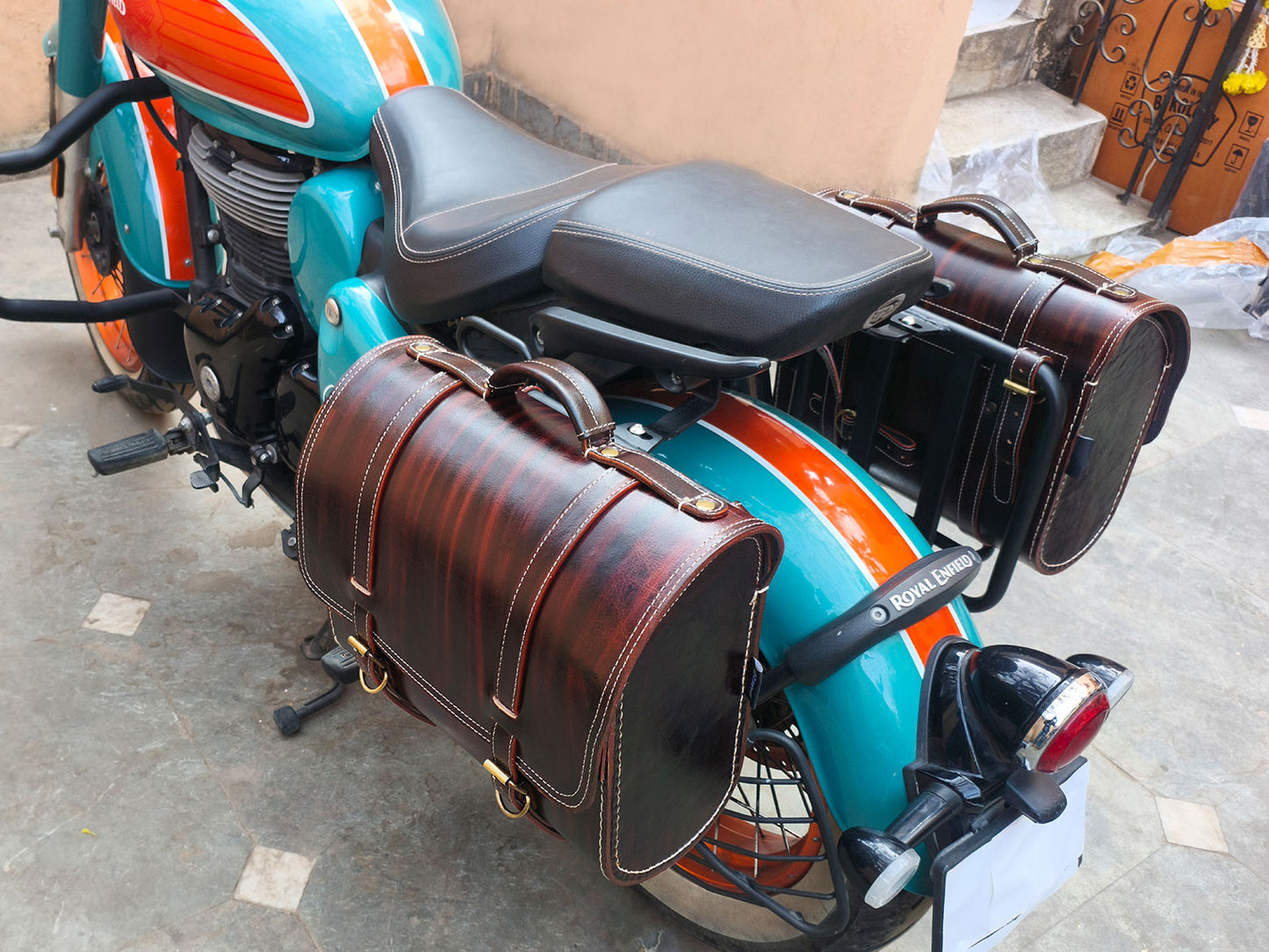 For Royal Enfield Goan Classic 350 Genuine Leather Pannier Bags & Mounting D21