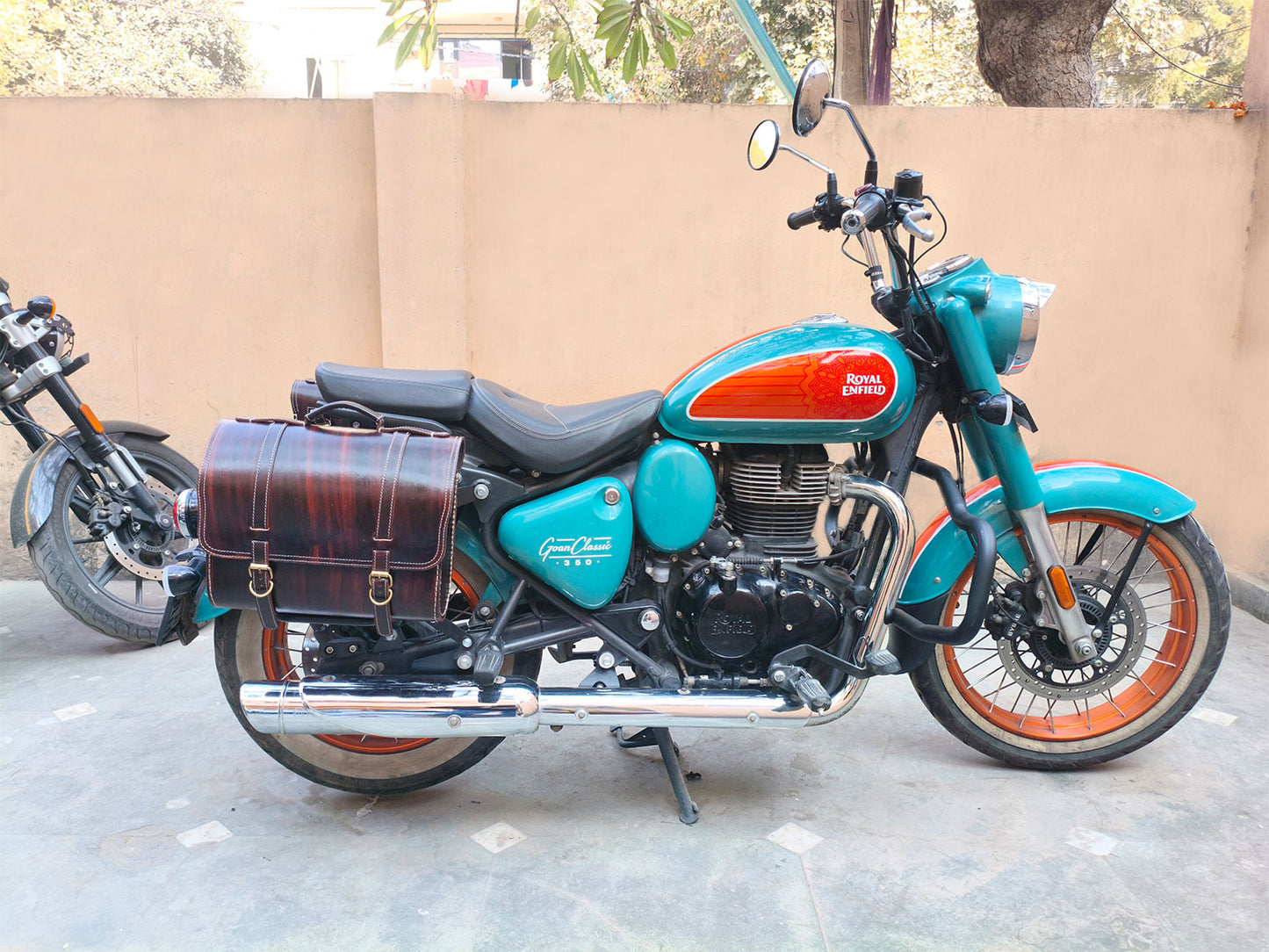 For Royal Enfield Goan Classic 350 Genuine Leather Pannier Bags & Mounting D21
