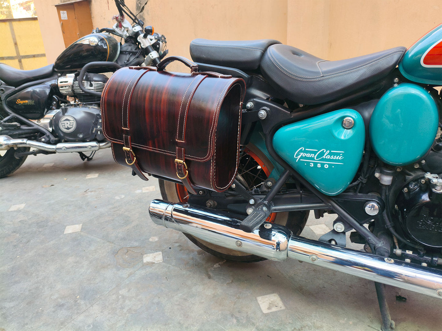 For Royal Enfield Goan Classic 350 Genuine Leather Pannier Bags & Mounting D21