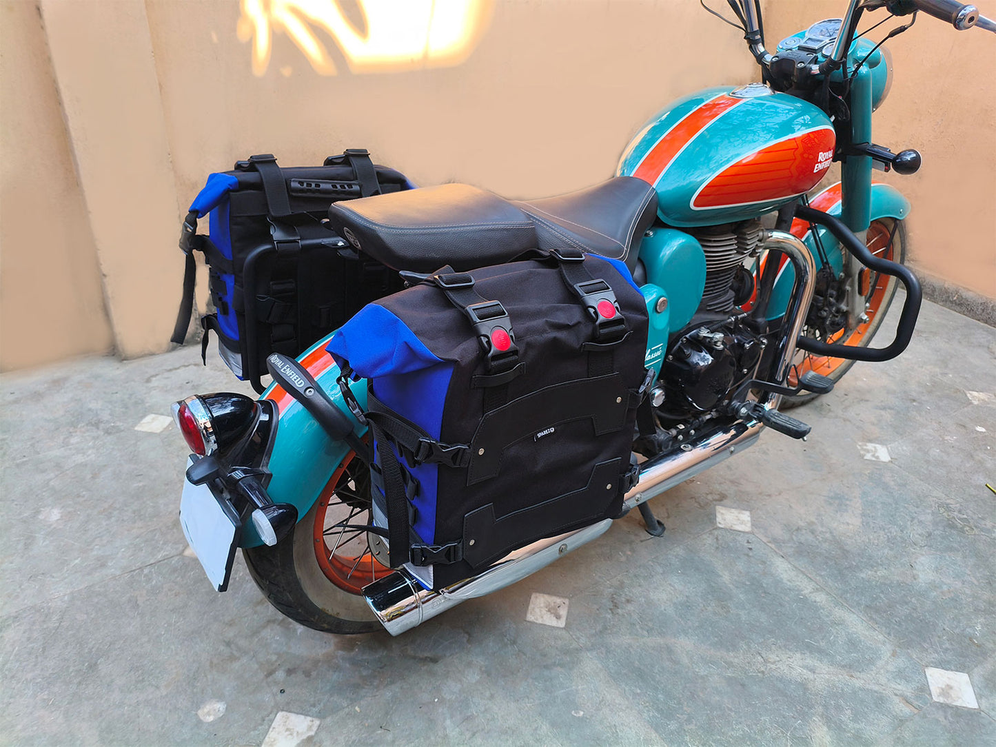 For Royal Enfield Goan Classic 350 Canvas Pannier Bags With Mounting D23