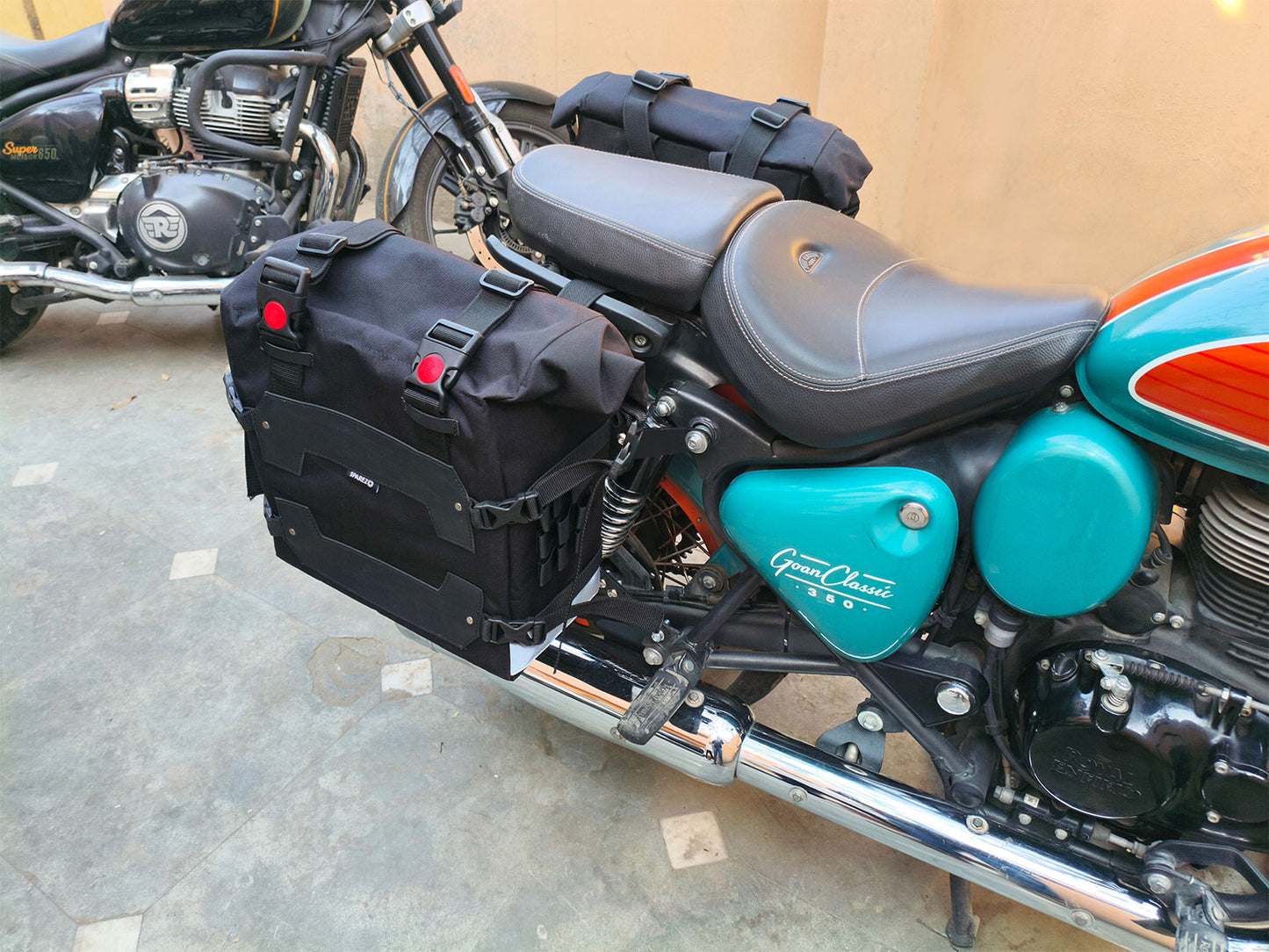 For Royal Enfield Goan Classic 350 Canvas Pannier Bags With Mounting D24