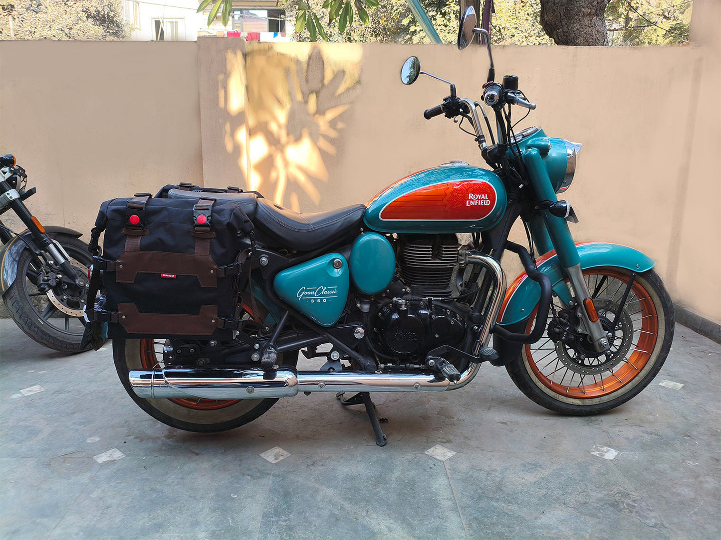 For Royal Enfield Goan Classic 350 Canvas Pannier Bags With Mounting D25