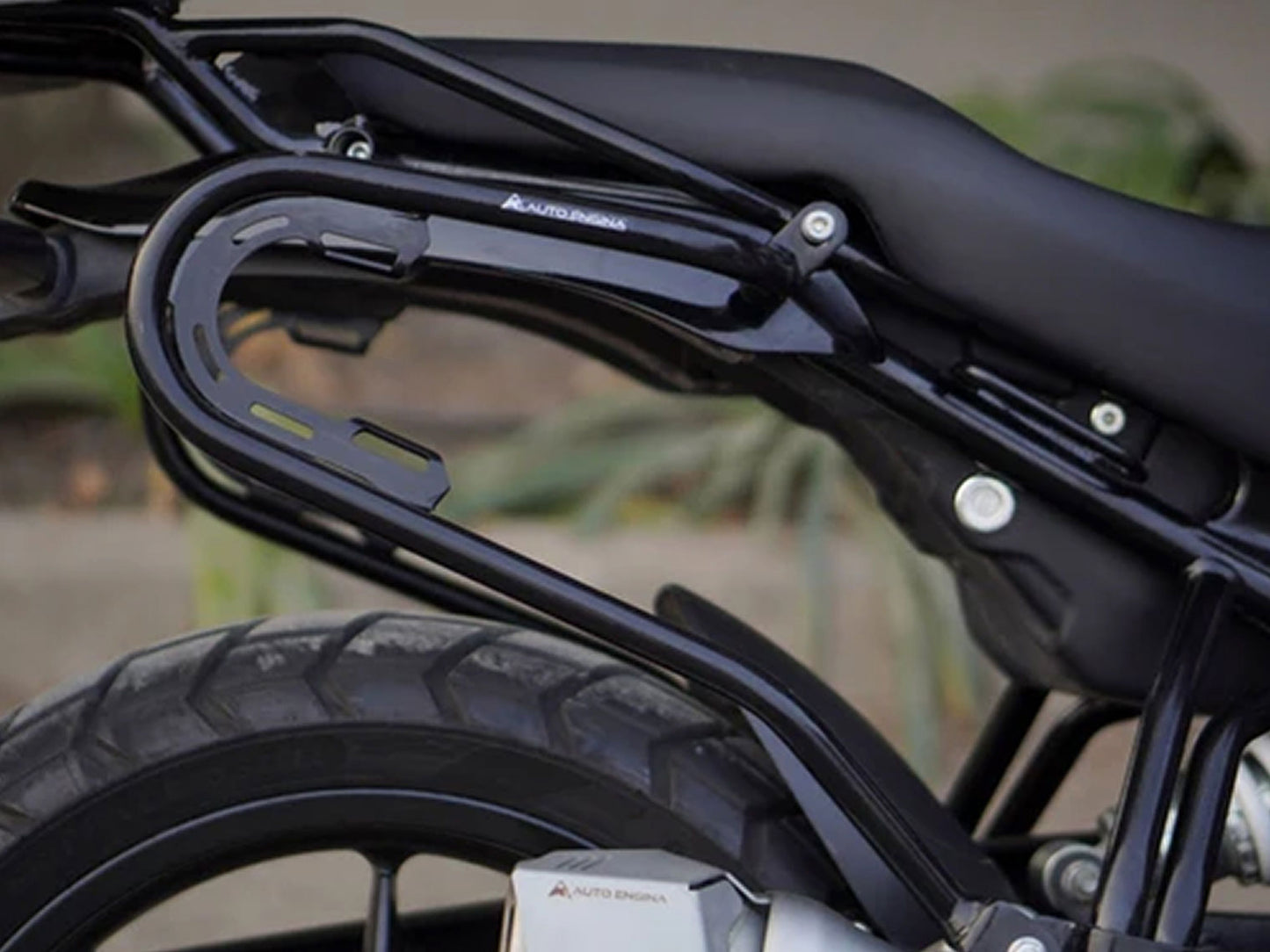 For Royal Enfield Guerrilla 450 Pannier Mounting Rails Black