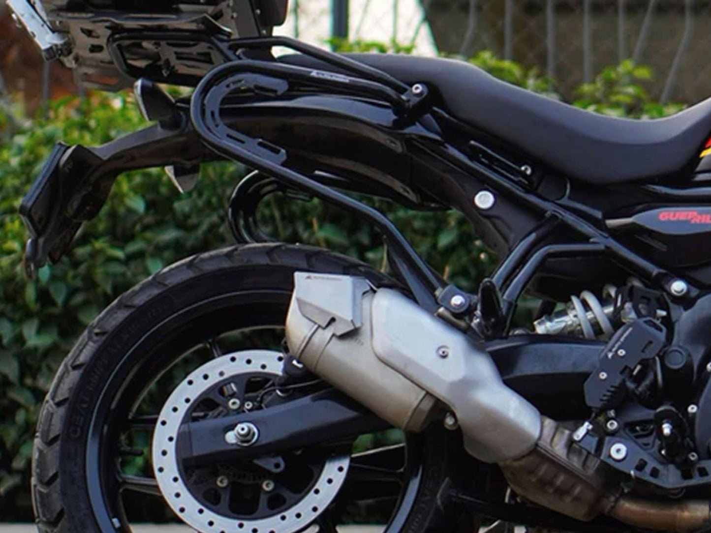 For Royal Enfield Guerrilla 450 Pannier Mounting Rails Black