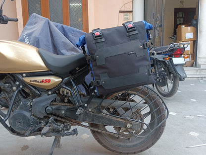 For Royal Enfield Guerrilla 450 Saddle Pannier Bags Pair Black & Blue D1