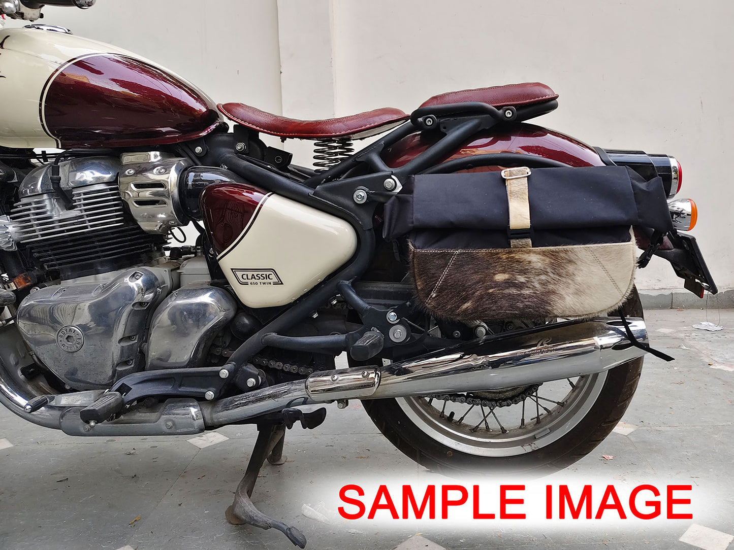 For Royal Enfield Super Meteor 650 Pannier Rails & Soft Pannier Bags D3