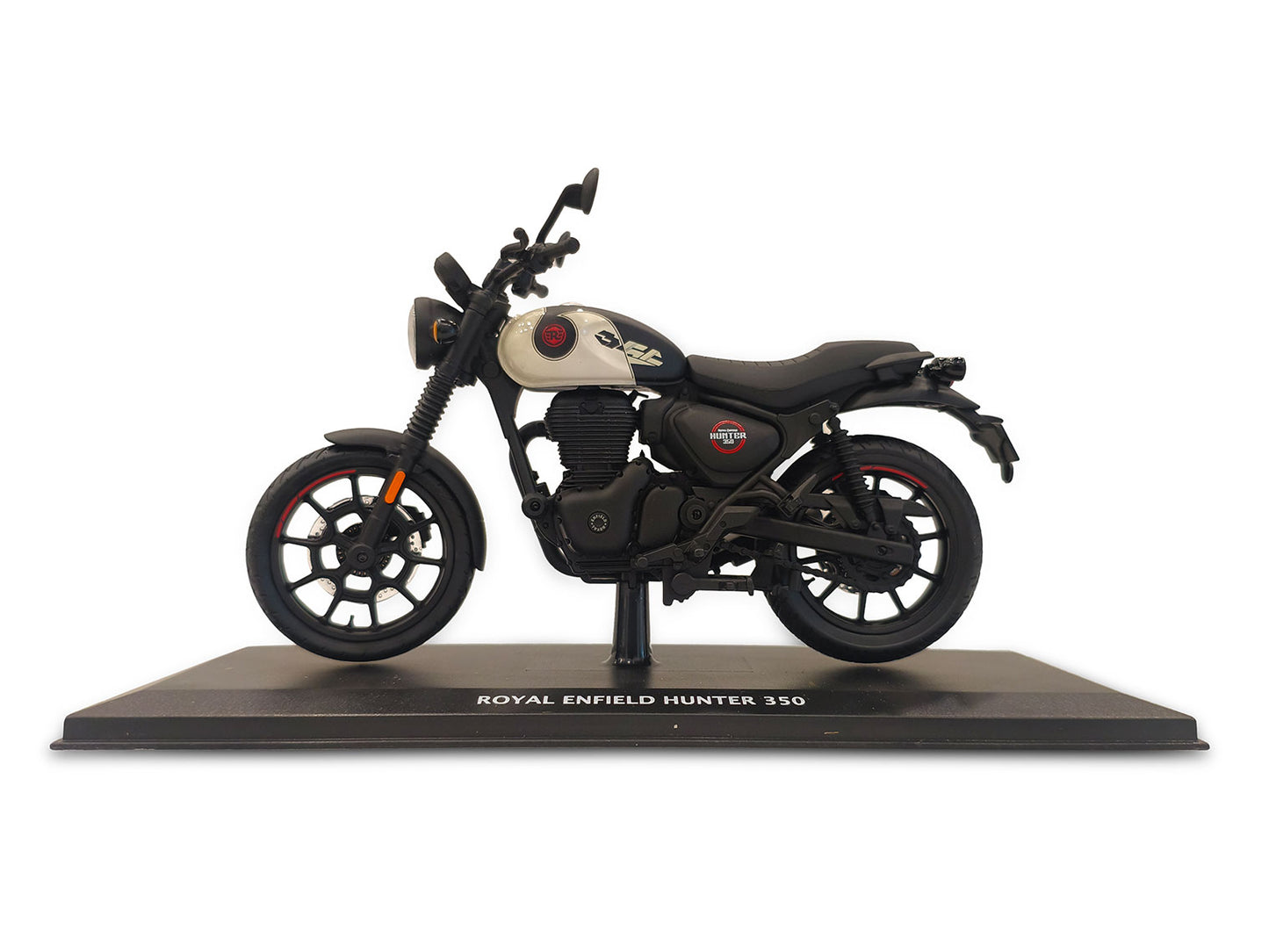 Genuine Royal Enfield Hunter 350 1:12 Scale Model Tokyo Black