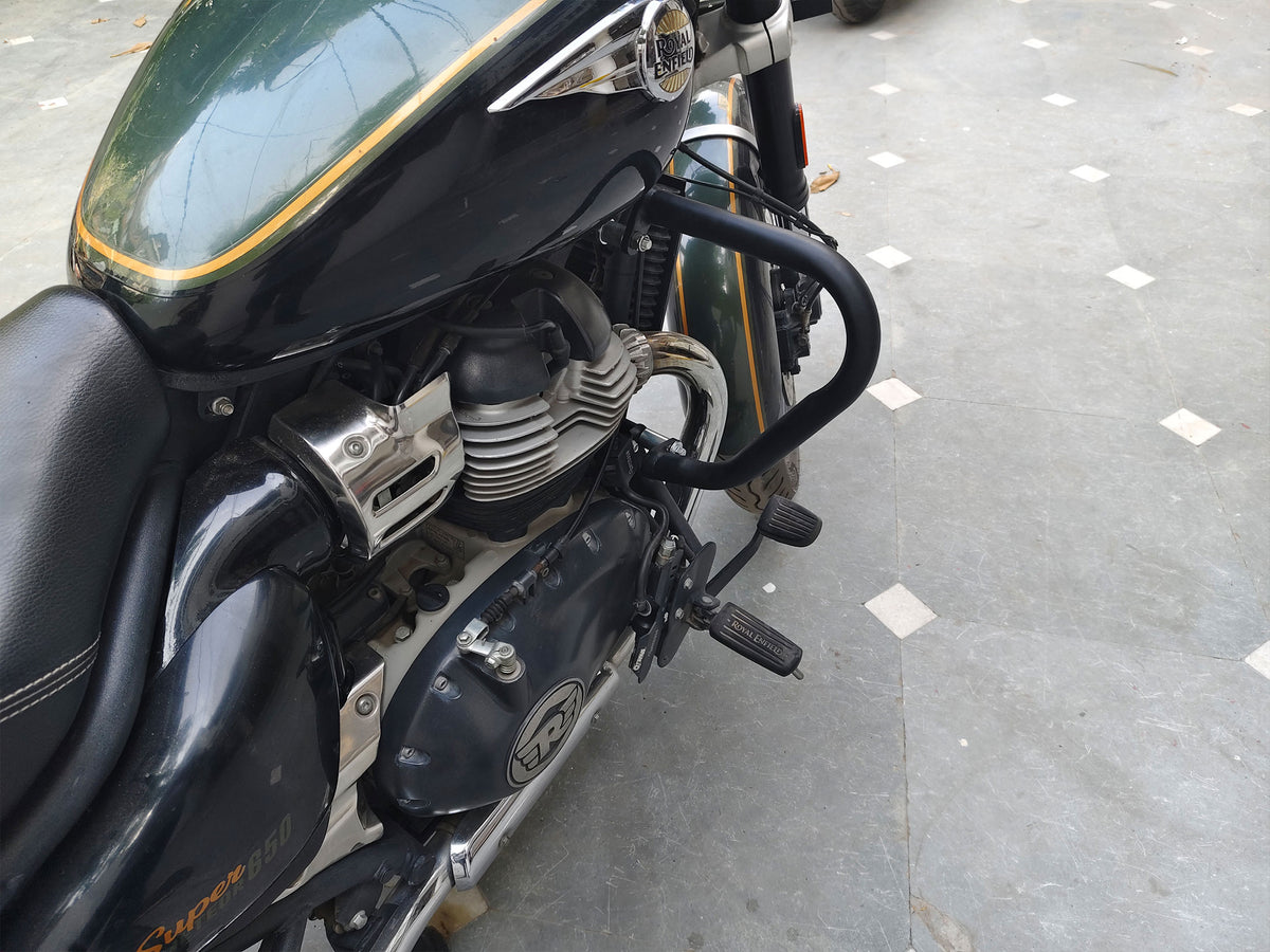 For Royal Enfield Super Meteor 650 Mini Trapezium Engine Guard Black