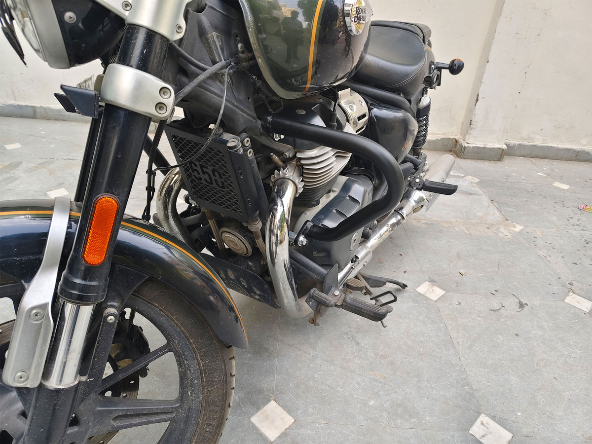 For Royal Enfield Super Meteor 650 Mini Trapezium Engine Guard Black